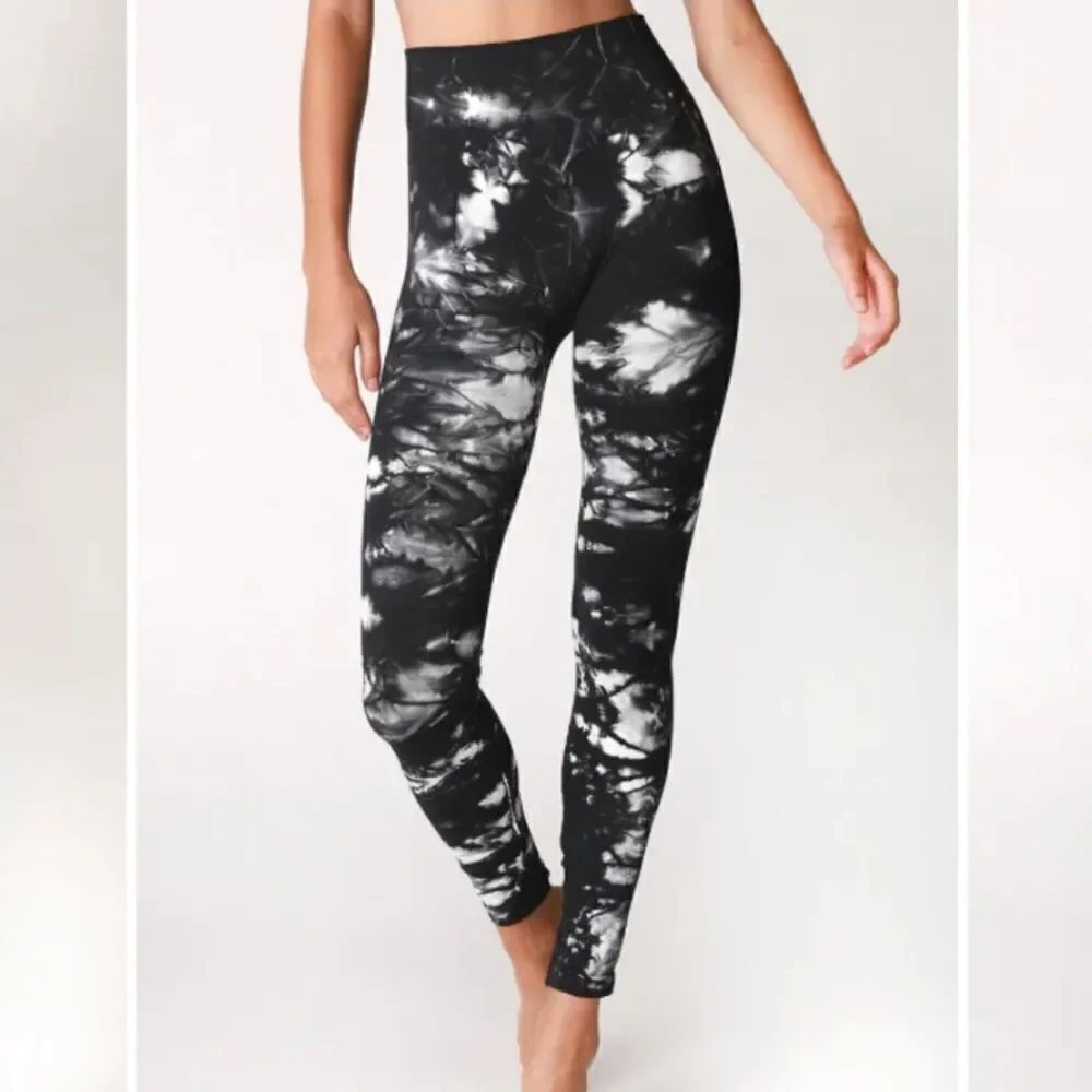 WOMEN'S LONG TIE DYE LEGGINGS
